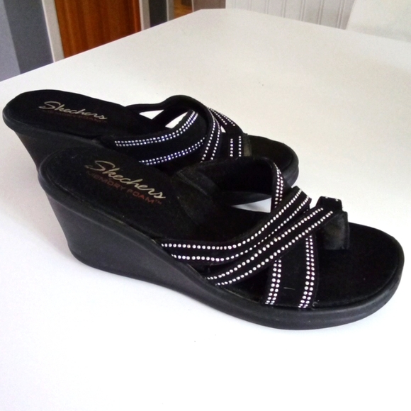 Sketchers Memory Foam - Picture 2 of 4